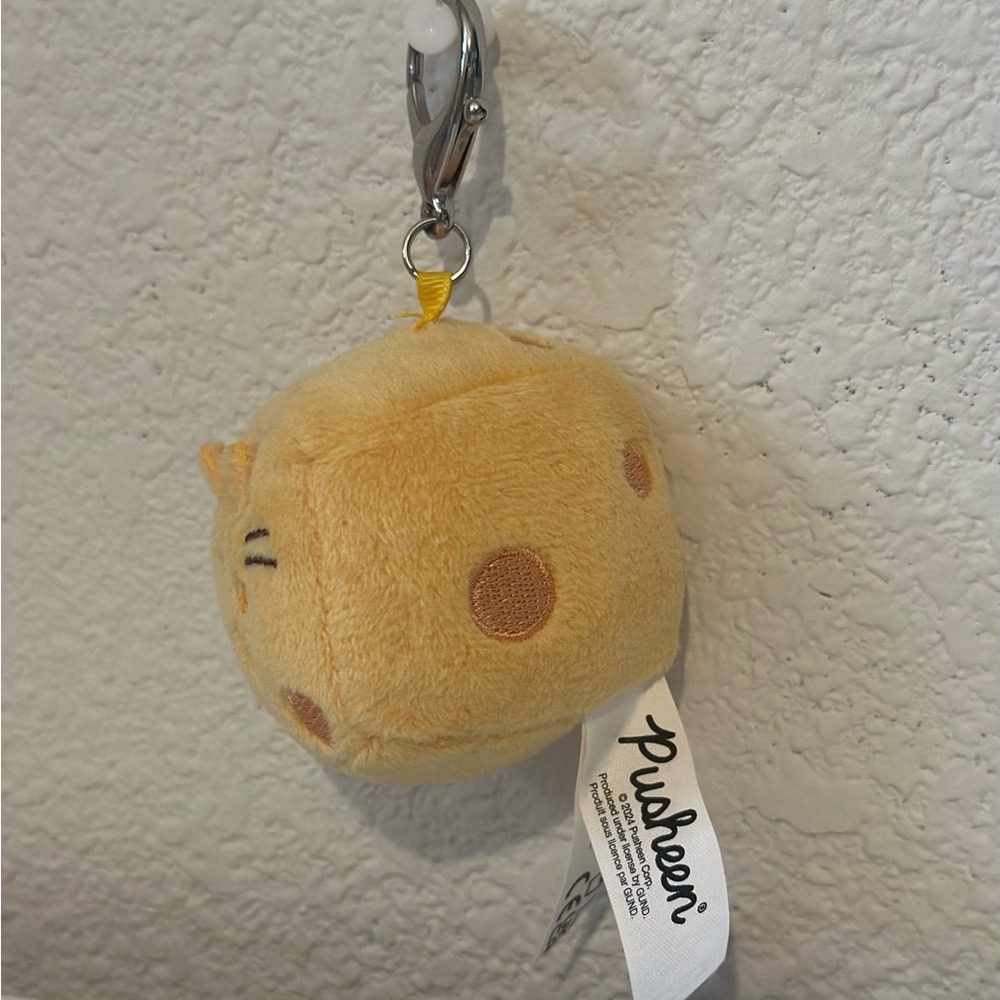 Pusheen cheese keychain - Picture 2 of 2